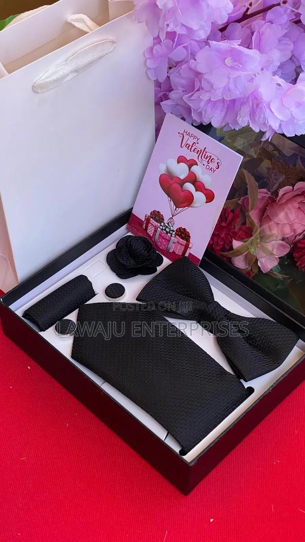 Ladies Valentine's Gift Set - main view