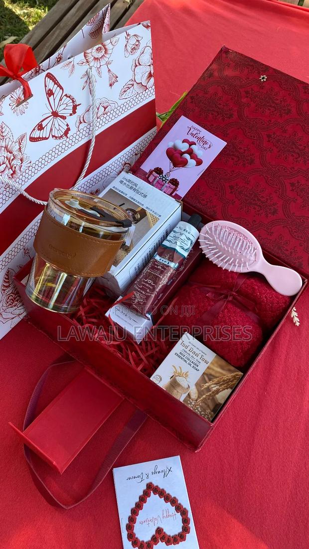 Ladies Valentine's Gift Set - thumbnail 2