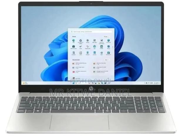 New Laptop HP 15 8GB Intel Core i5 SSD 512GB - main view