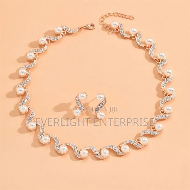Pearl Jewelry Set - thumbnail 2