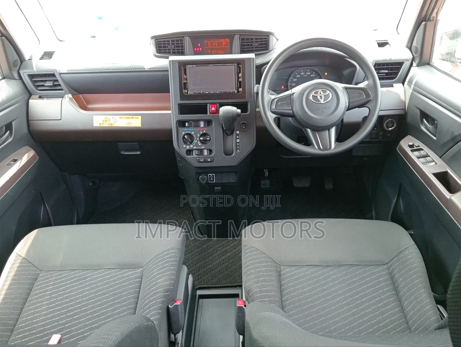 Toyota Tank 1.0 FWD 2018 Pearl