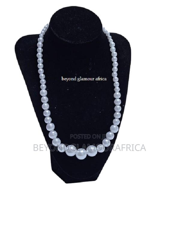 Unisex Large White Pearl Necklace - thumbnail 3