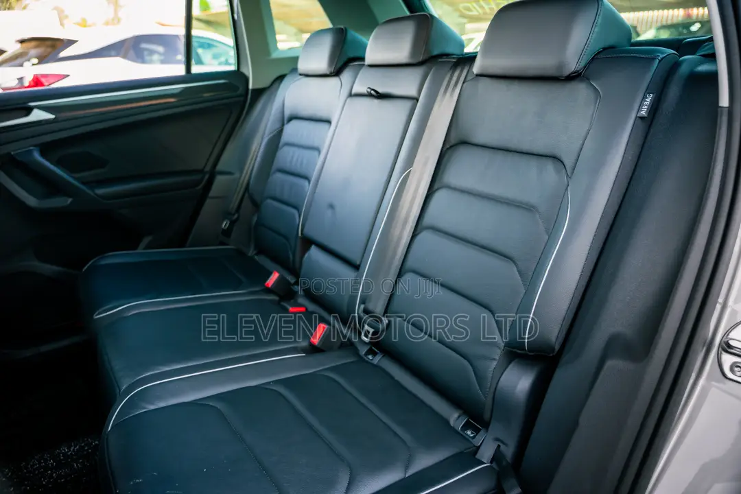 Volkswagen Tiguan 2019 Gray