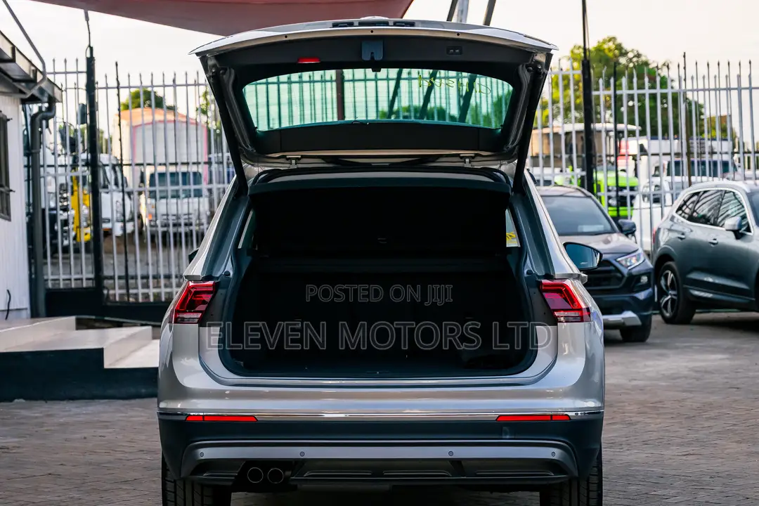 Volkswagen Tiguan 2019 Gray