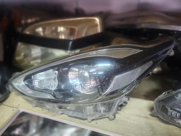 Headlight Aqua 2020