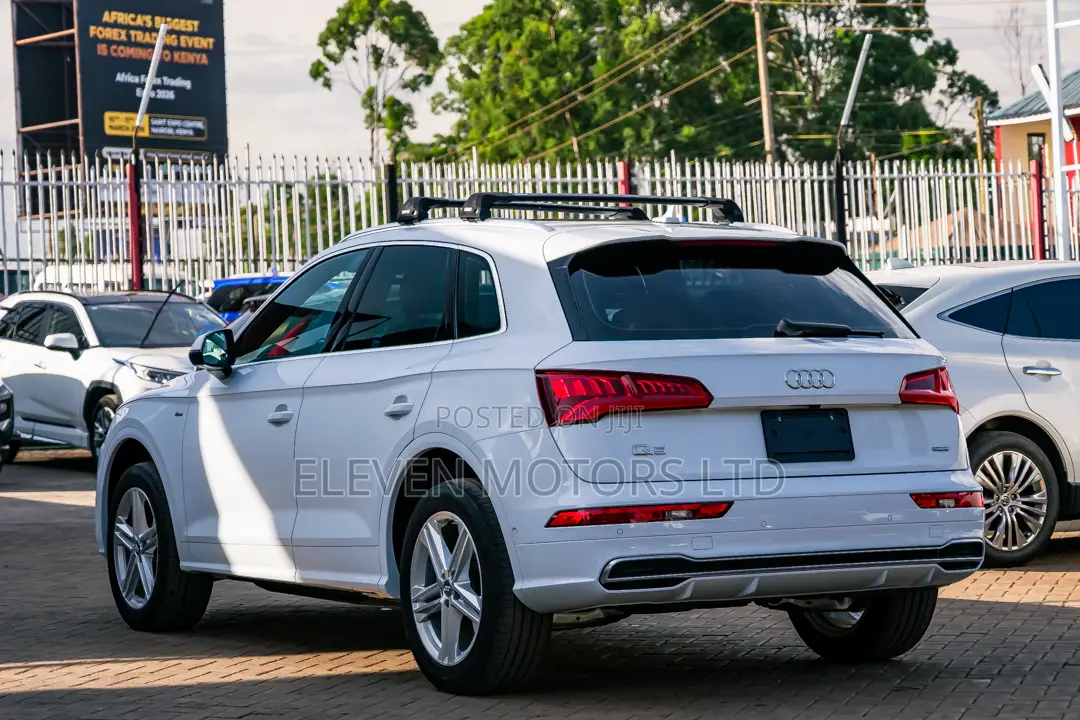 Audi Q5 45 Premium AWD quattro 2020 White
