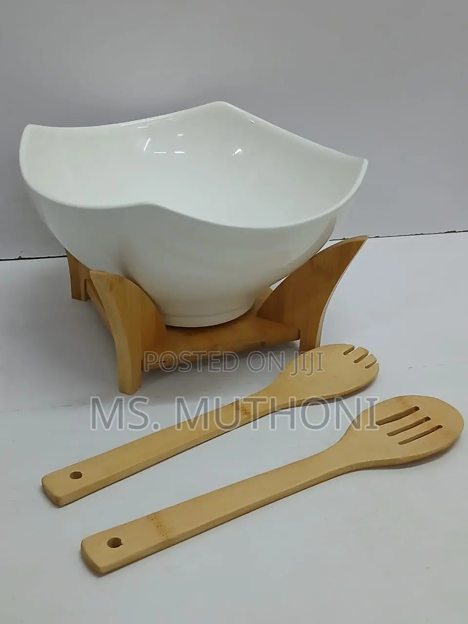 Elegant Salad / Serving Bowl With a Stand + 2 Spoons