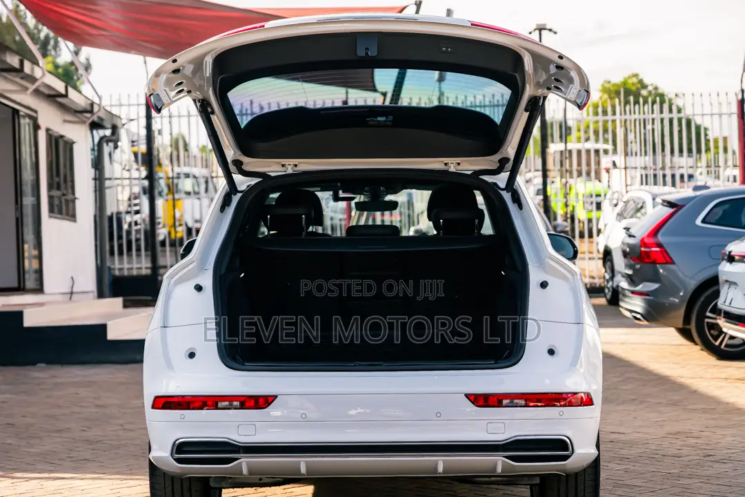 Audi Q5 45 Premium AWD quattro 2020 White