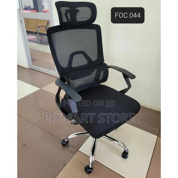 Ergonomic High-Back Mesh Office Chair With Headrest Lumbar Support - main view