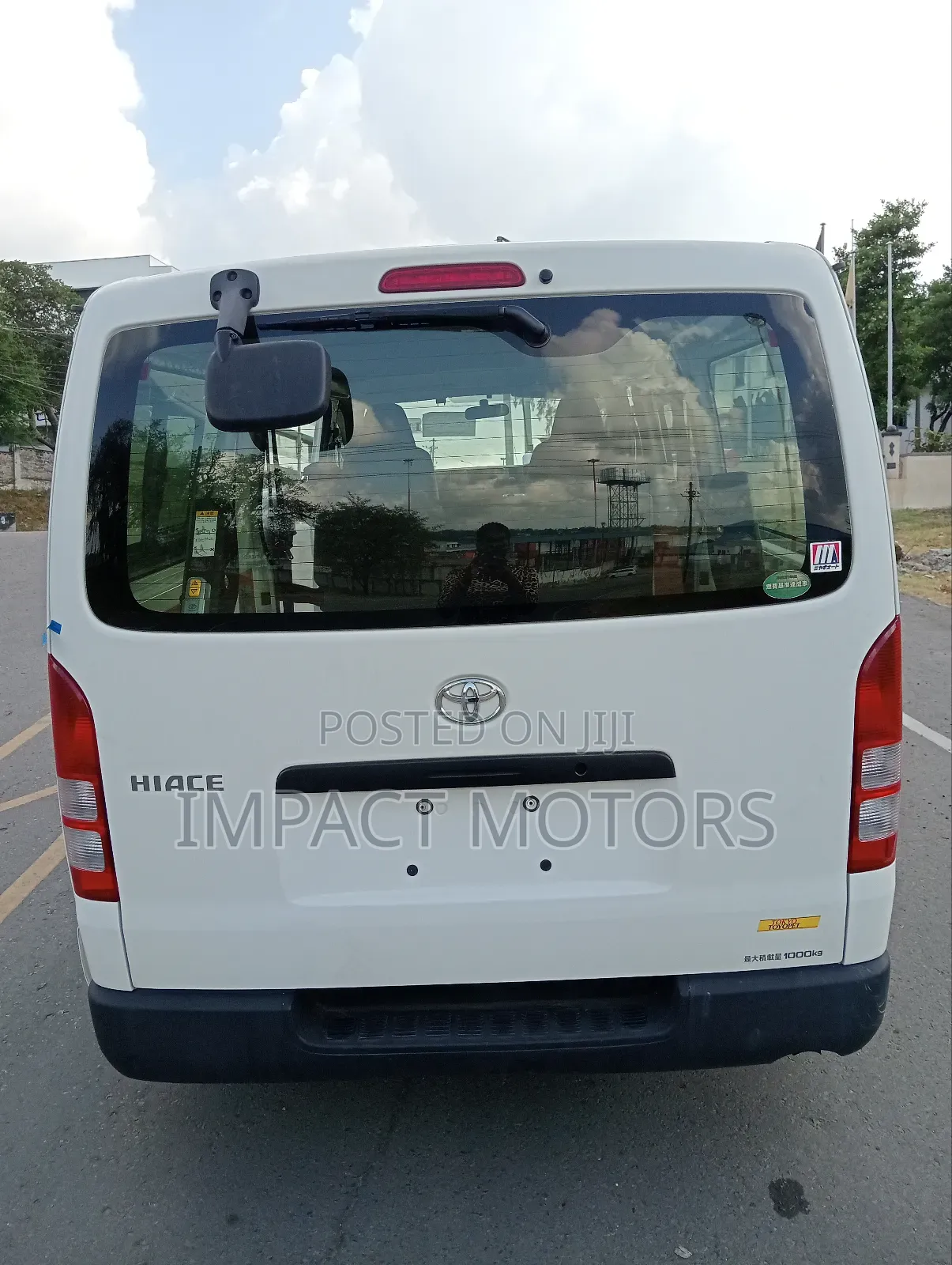 Toyota HiAce 2018 White