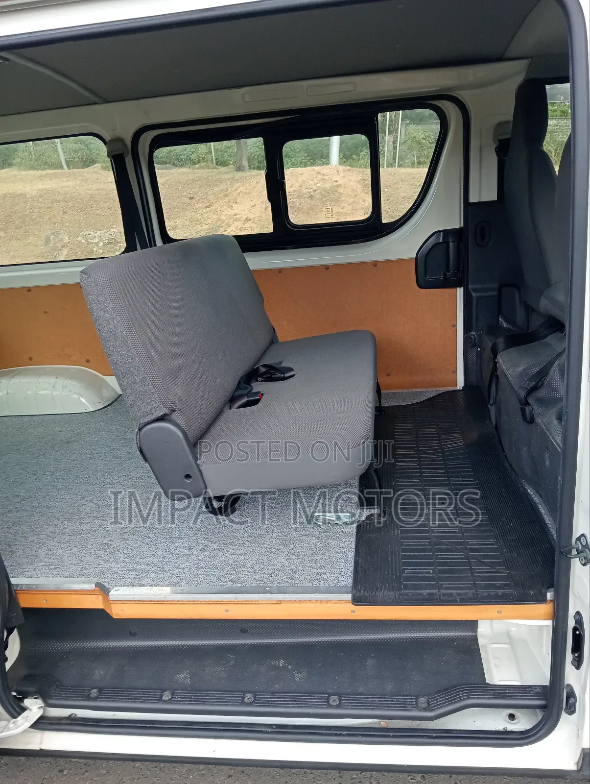 Toyota HiAce 2018 White