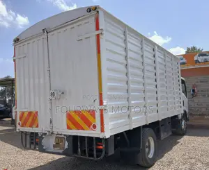 Isuzu NQR 2022 White