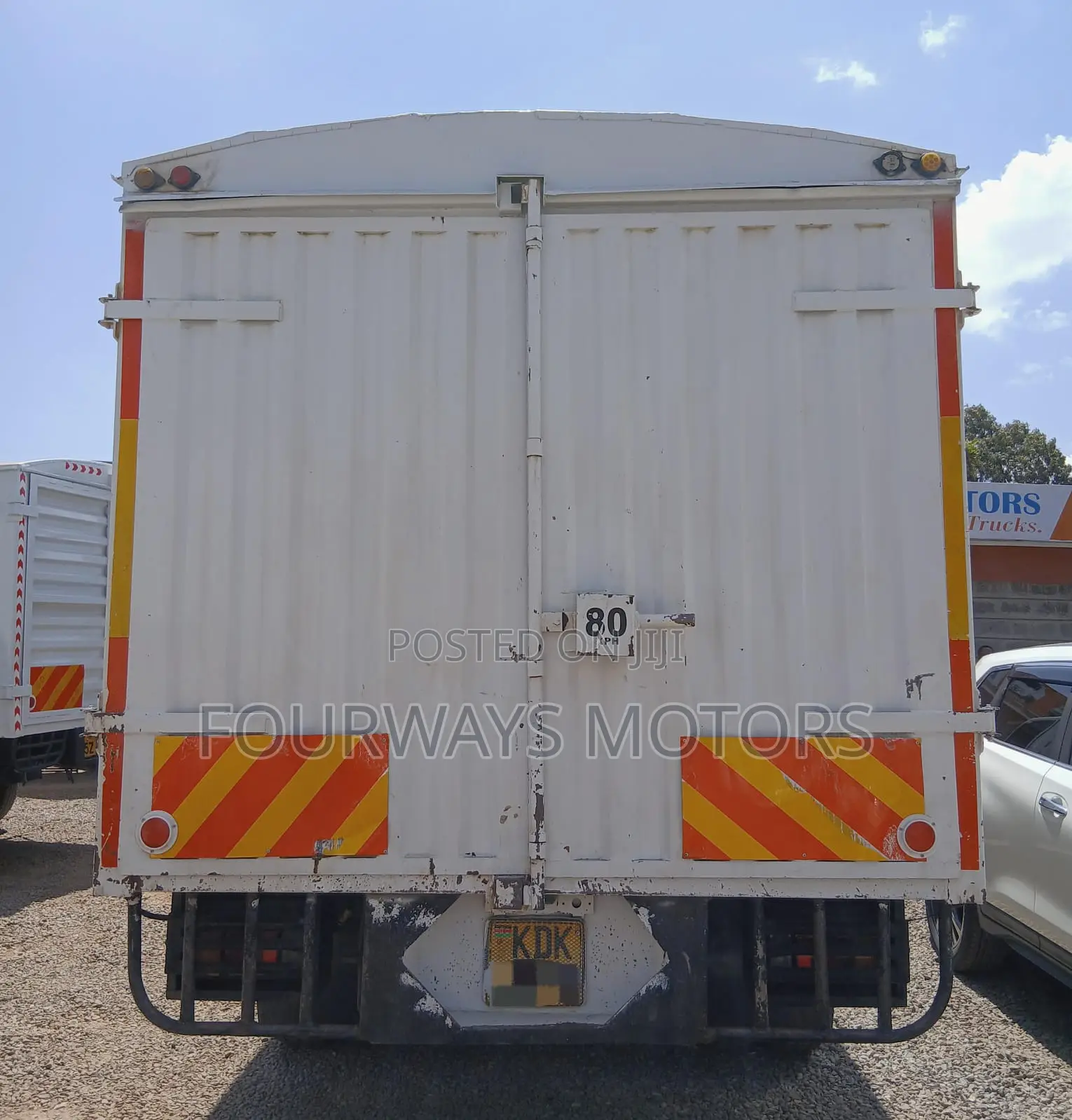 Isuzu NQR 2022 White