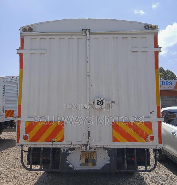 Isuzu NQR 2022 White - thumbnail 6