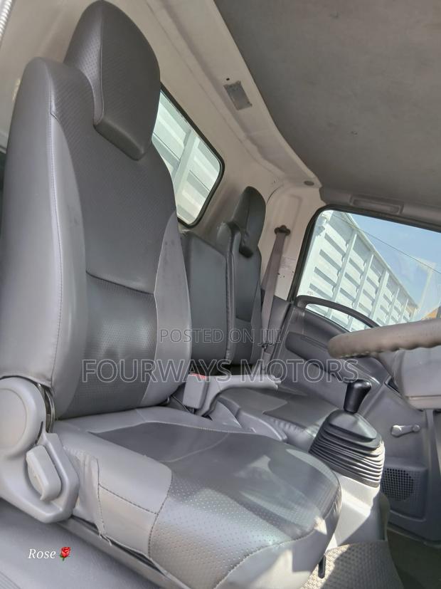 Isuzu NQR 2022 White - thumbnail 7