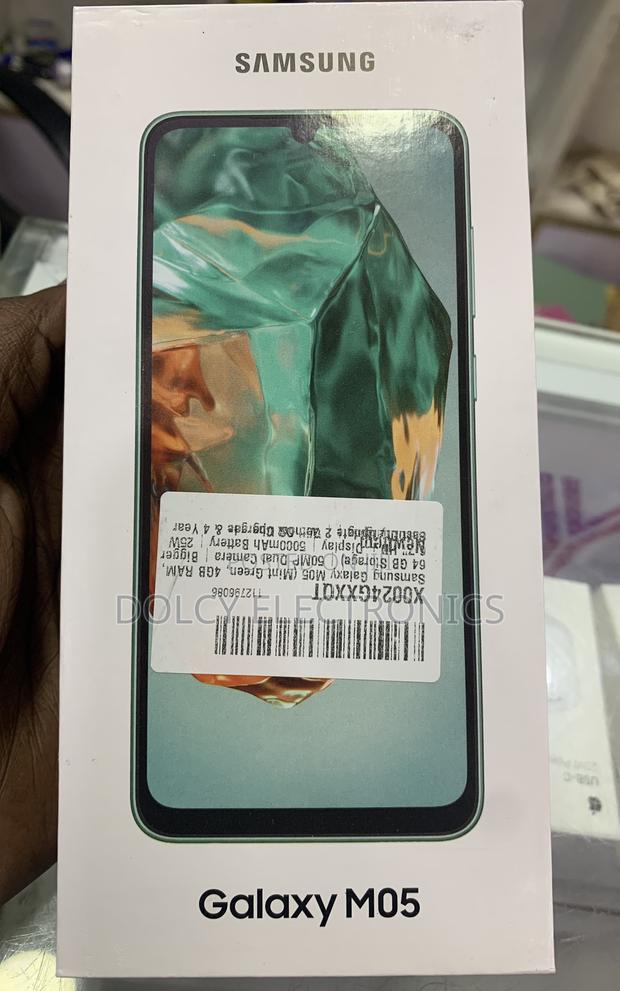 New Samsung Galaxy M05 64 GB Black
