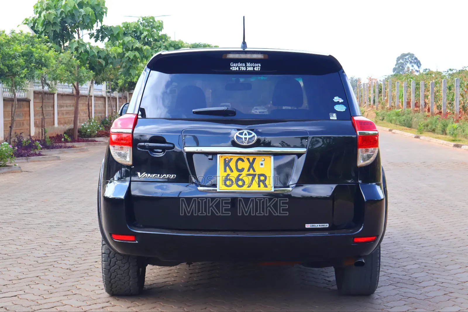Toyota Vanguard 2012 Black