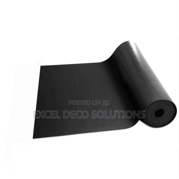 Solid Neoprene Rubber Mat – Non-Slip Performance Mat - main view