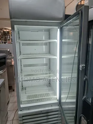 Showcase Display Chiller.