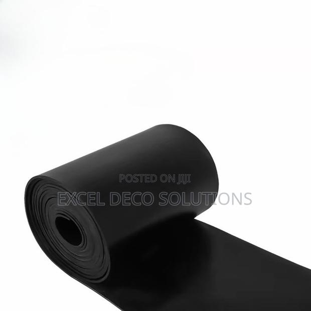 Solid Neoprene Rubber Mat – Professional Grade Rubber Flooring