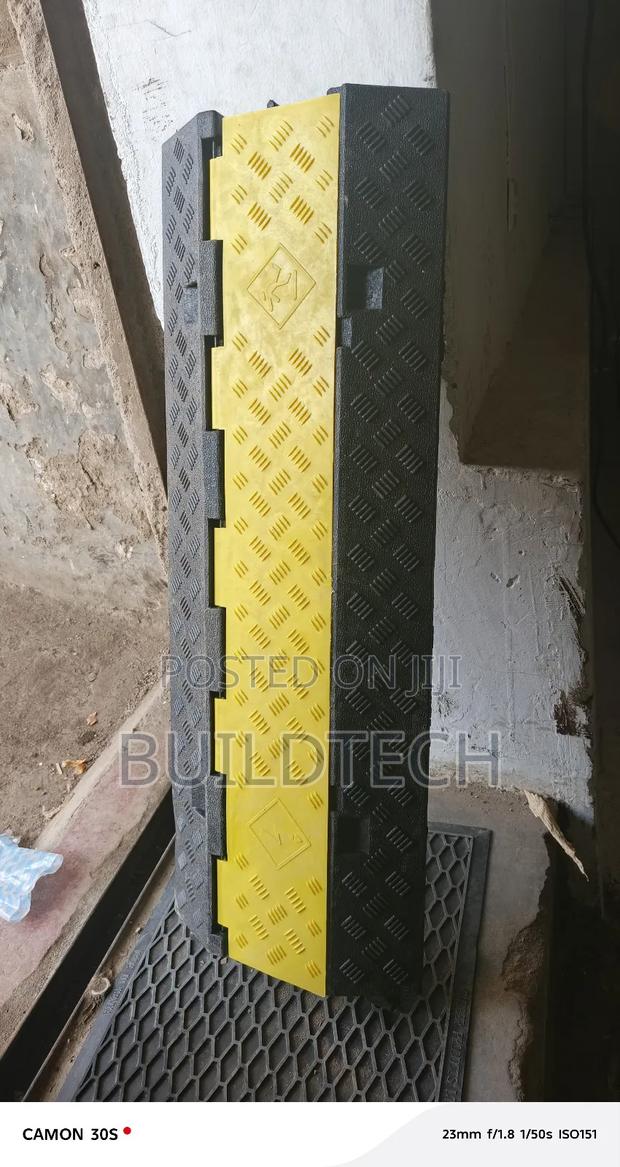 Portable Light Duty 2-Channel Cable Ramp - main view