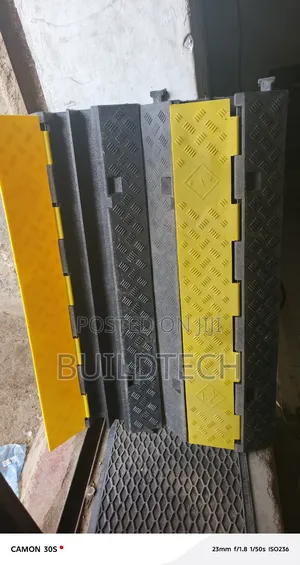 Portable Light Duty 2-Channel Cable Ramp