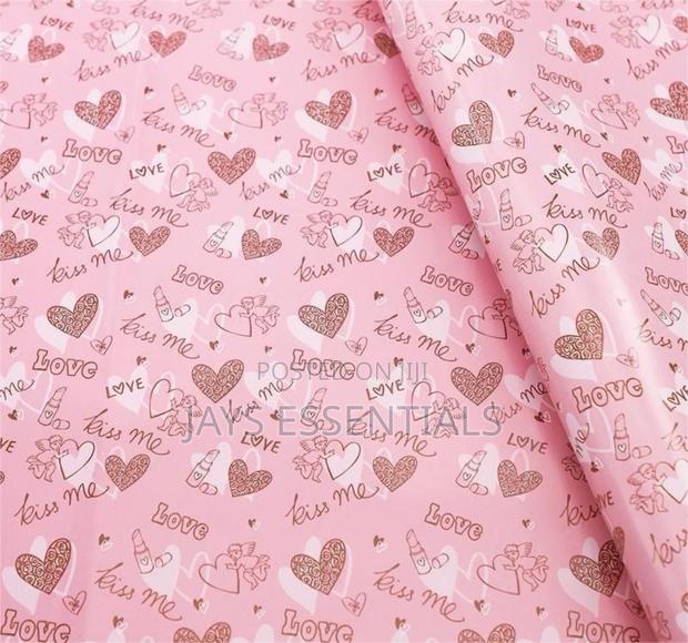 Valentines Gift Presentation Set- Gift Bag,Card And Wrapping Paper - thumbnail 3