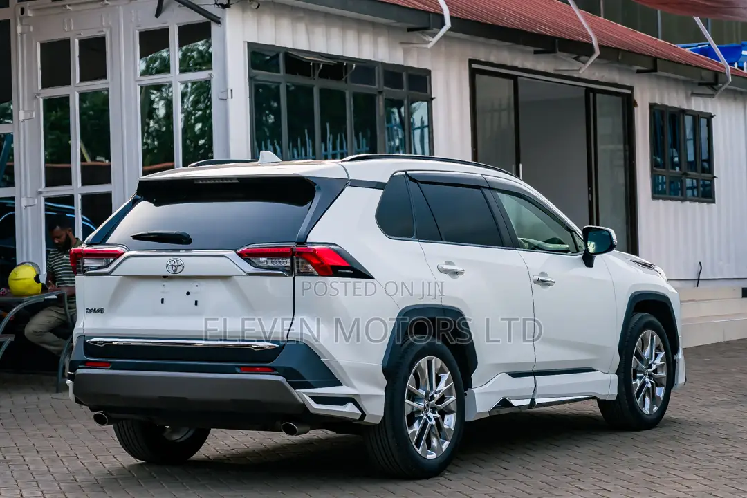 Toyota RAV4 2019 White