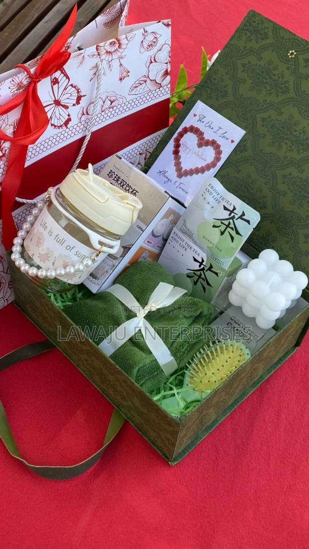 Ladies Valentine's Gift Set - thumbnail 3