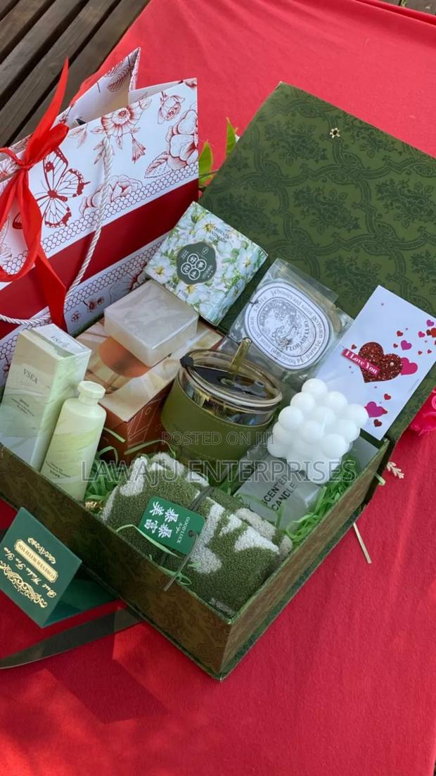 Ladies Valentine's Gift Set - thumbnail 2