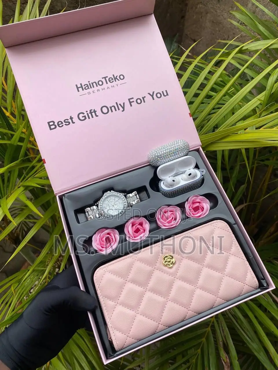 Purse / Earbuds + Timepiece Ladies Birthday/ Gift Set for Her
