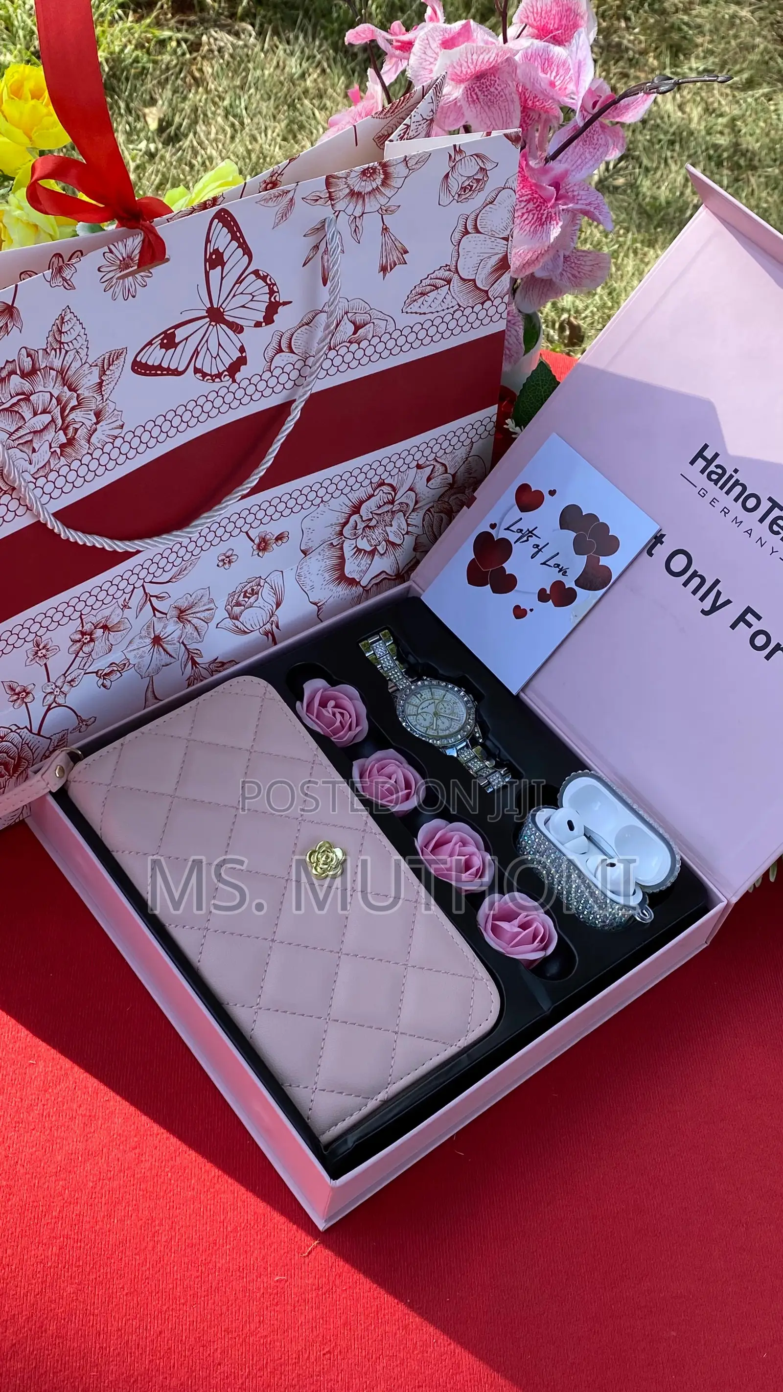 Purse / Earbuds + Timepiece Ladies Birthday/ Gift Set for Her