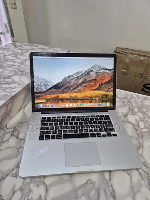 Laptop Apple MacBook Pro 2015 16GB Intel Core I7 SSD 512GB