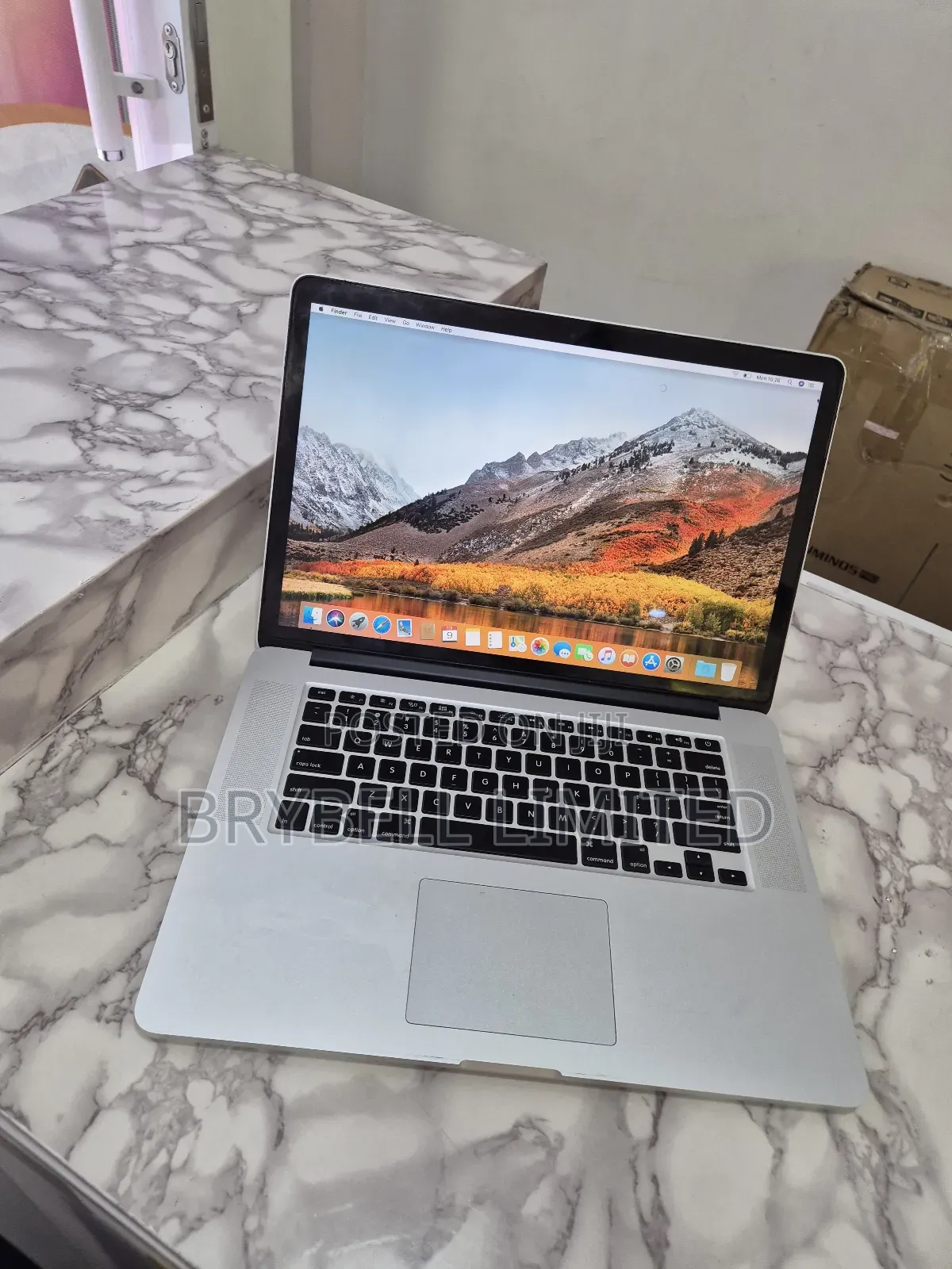 Laptop Apple MacBook Pro 2015 16GB Intel Core I7 SSD 512GB