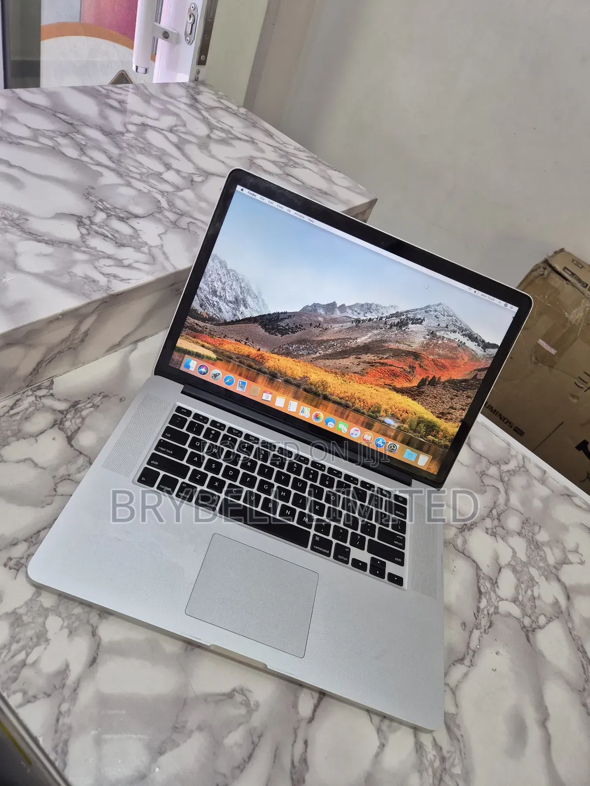 Laptop Apple MacBook Pro 2015 16GB Intel Core I7 SSD 512GB