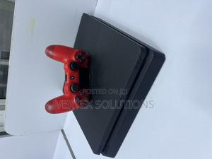 Play Station 4 Slim - thumbnail 2