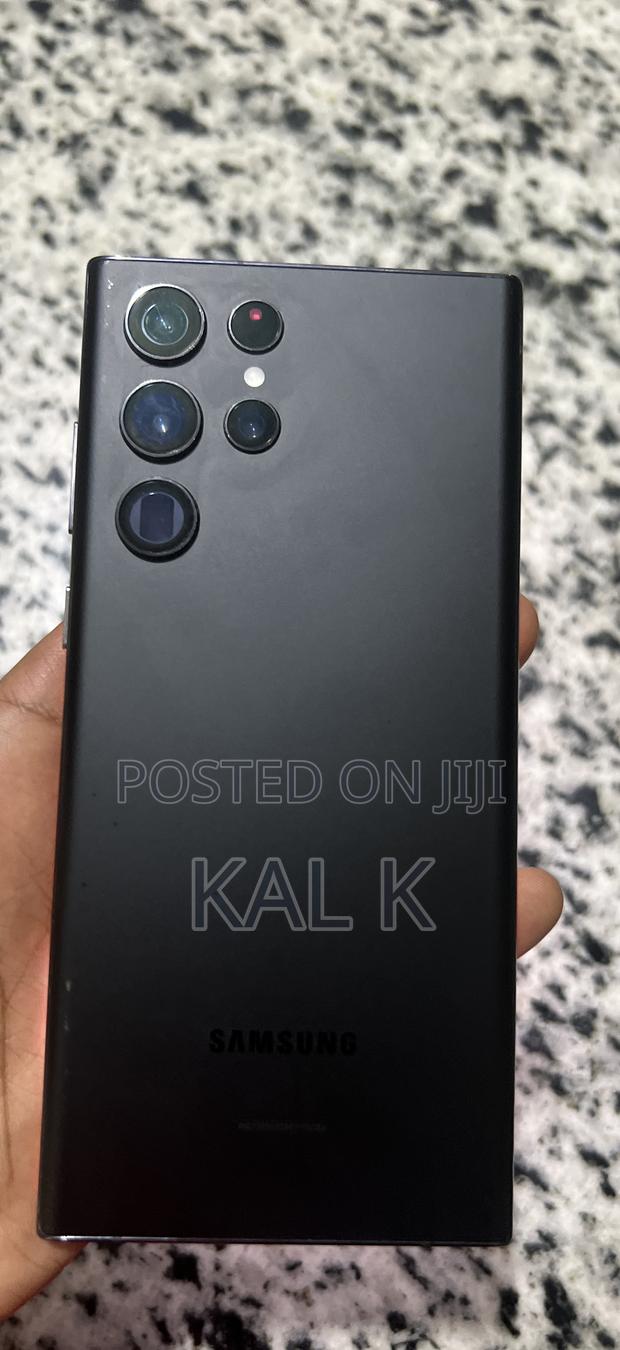 Samsung Galaxy S22 Ultra 256 GB Black - main view