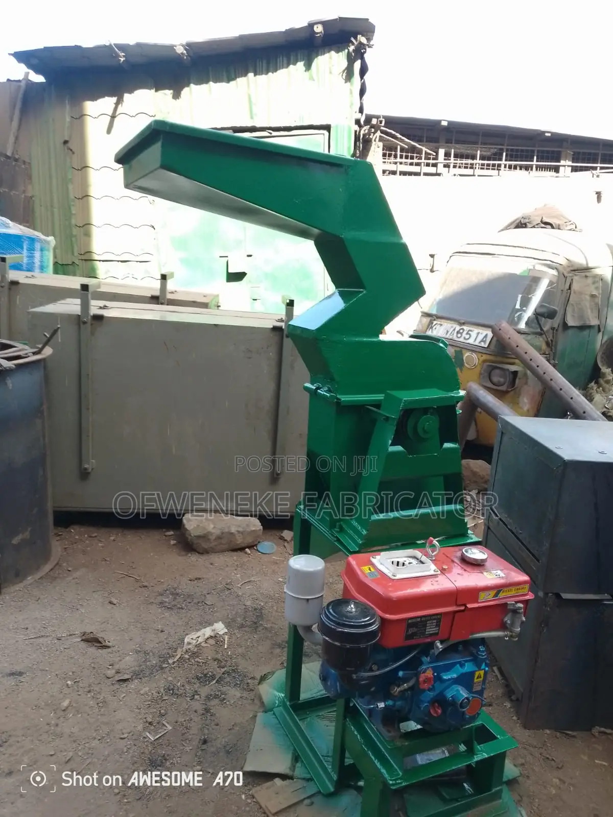 Charcoal Crusher Machine