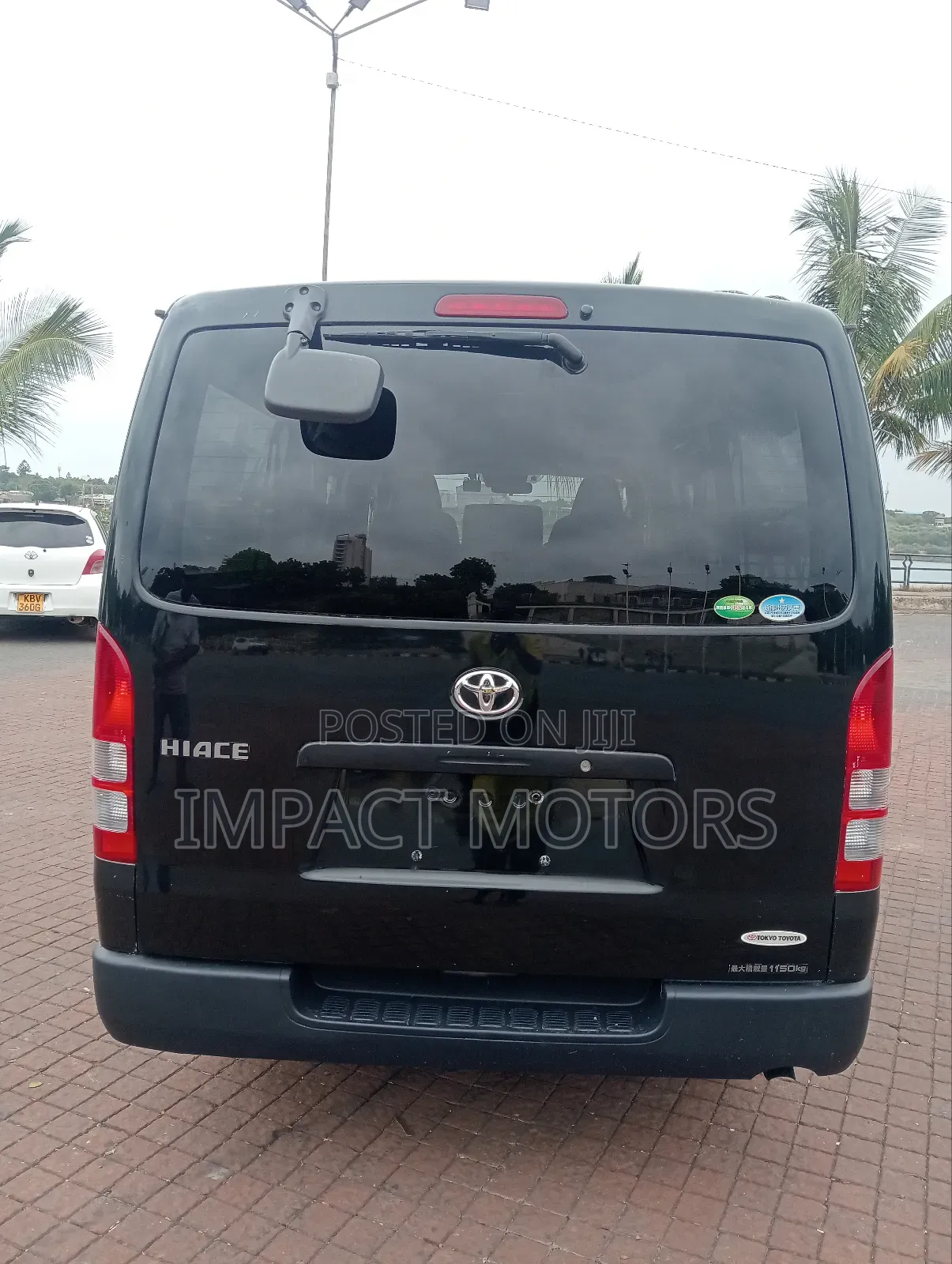 Toyota HiAce 2018 Black