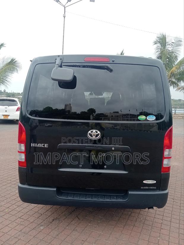 Toyota HiAce 2018 Black - thumbnail 4
