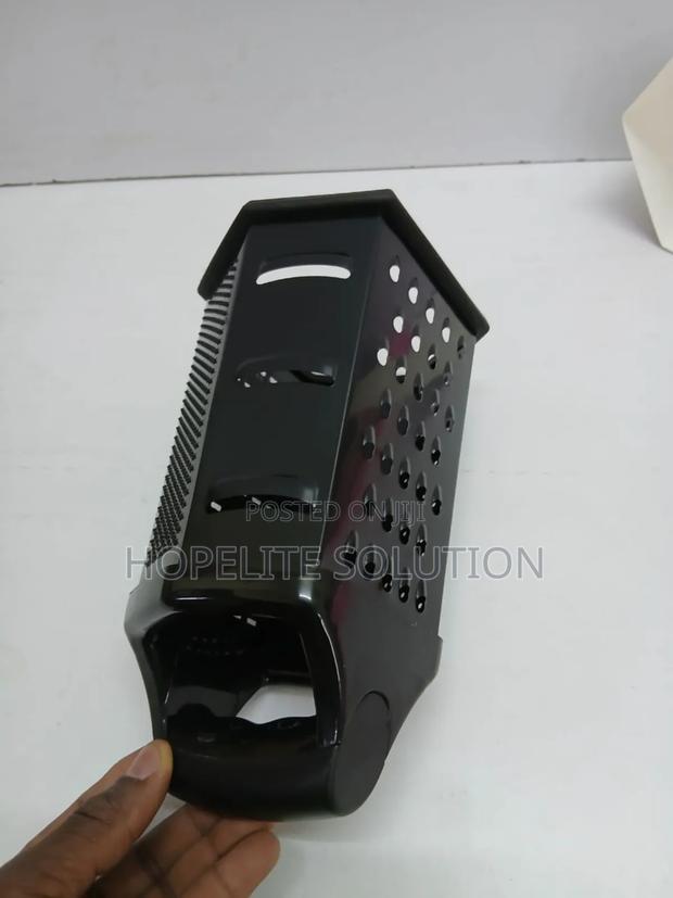 6 Sided Portable Malfunctional Grater - thumbnail 3