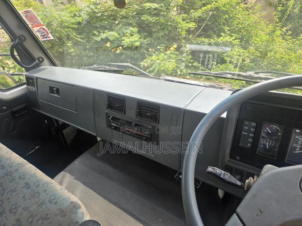 Tata Ex2 1216 Very Low Mileage 30,000km - thumbnail 4