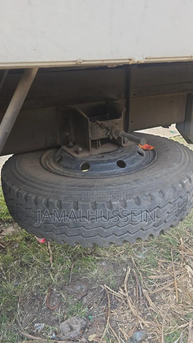 Tata Ex2 1216 Very Low Mileage 30,000km - thumbnail 16