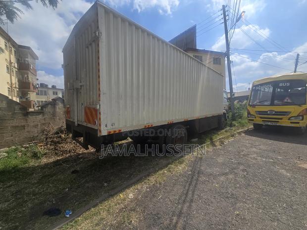 Tata Ex2 1216 Very Low Mileage 30,000km - thumbnail 20
