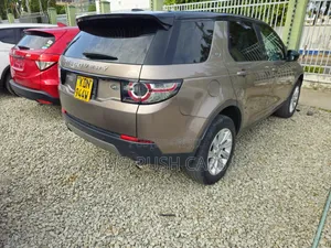 Land Rover Discovery Sport 2015 Brown