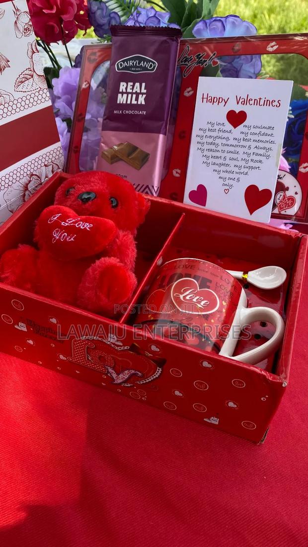 Ladies Valentine's Gift Set - main view