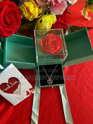 Ladies Valentine's Gift Set - thumbnail 2