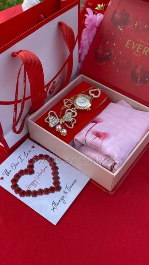 Ladies Valentine's Gift Set - thumbnail 2