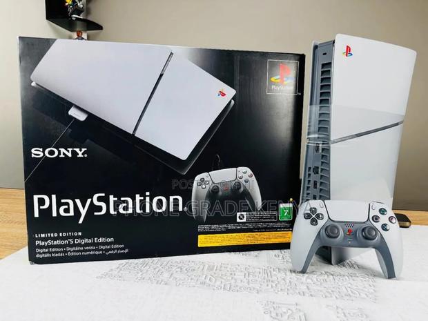 Ps5 Slim 30th Edition - thumbnail 2