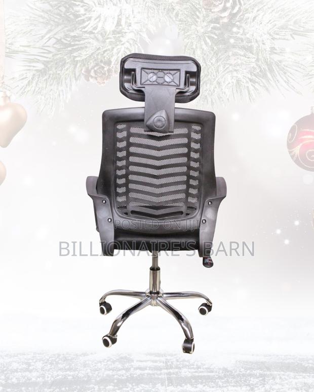 Ergonomic Mesh Office Chair — Workday Comfort, Cool Mesh Backrest - thumbnail 4